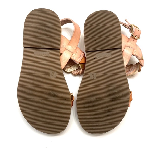 Gap Toddler Girl Neutral Twist Sandal, Size 9 - Picture 5 of 10